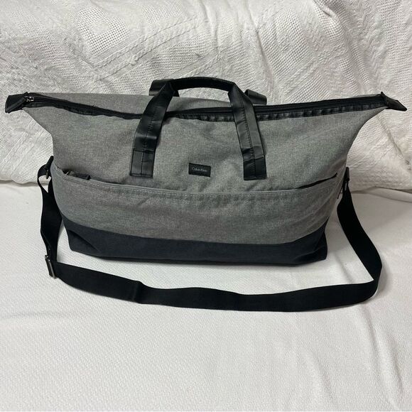 Calvin Klein Gray Black Weekender Duffle Bag Handles and Long Strap - Picture 10 of 14